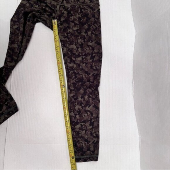 Lululemon * Wunder Under Pant Full-On Luon Roll Down EUC - Picture 4 of 14